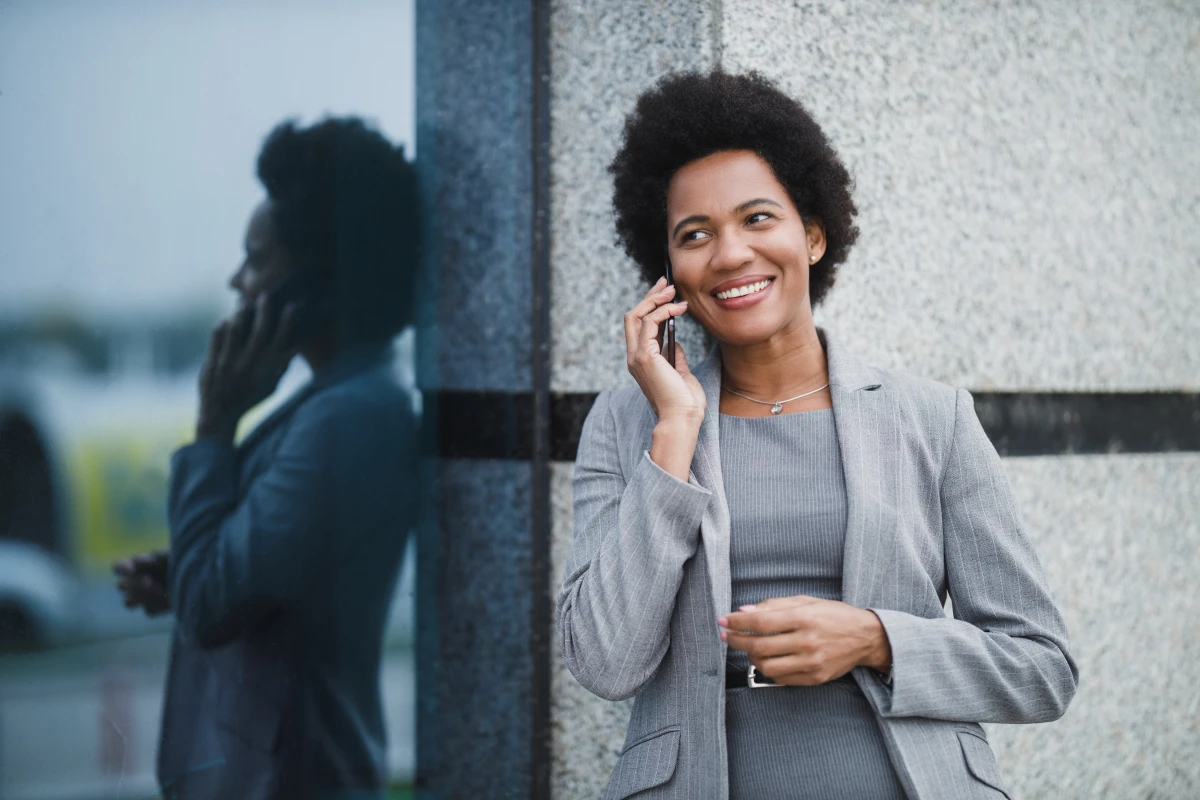 Les droits des personnes malentendantes au travail : un enjeu majeur pour l'égalité professionnelle