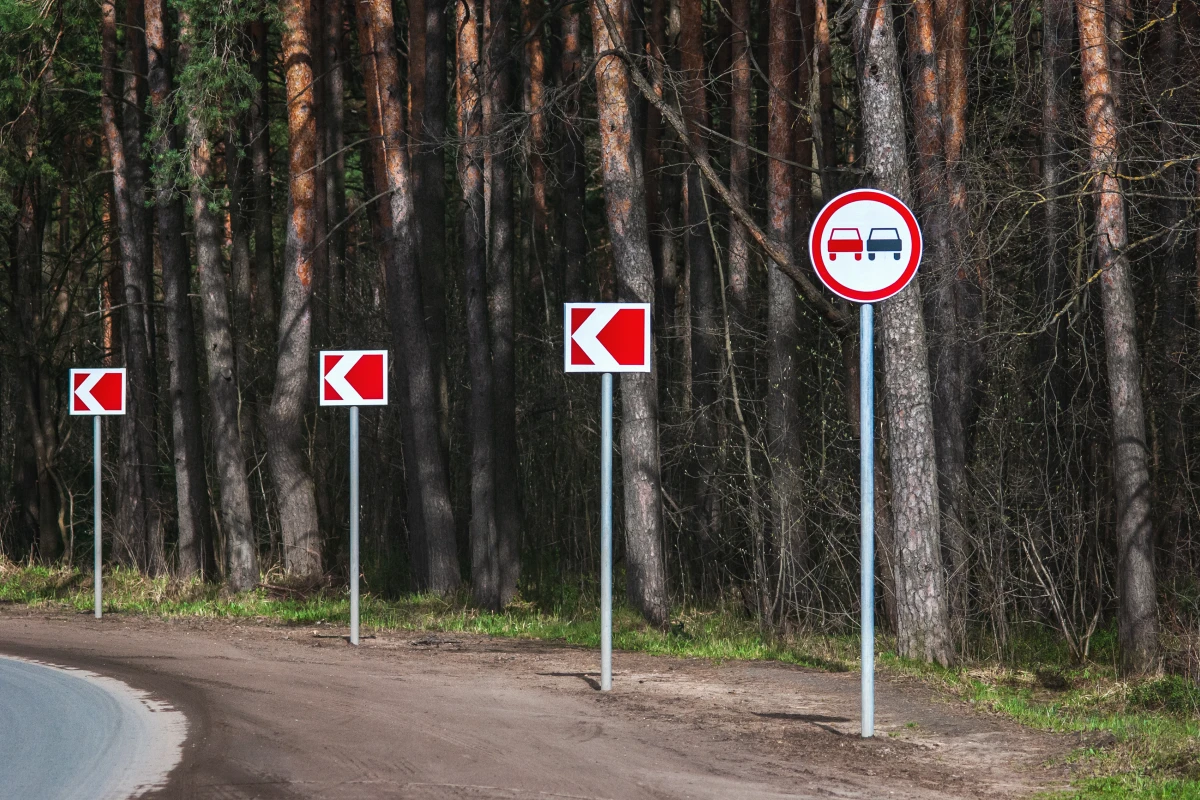 Le dépassement dangereux : quand la route devient un terrain miné